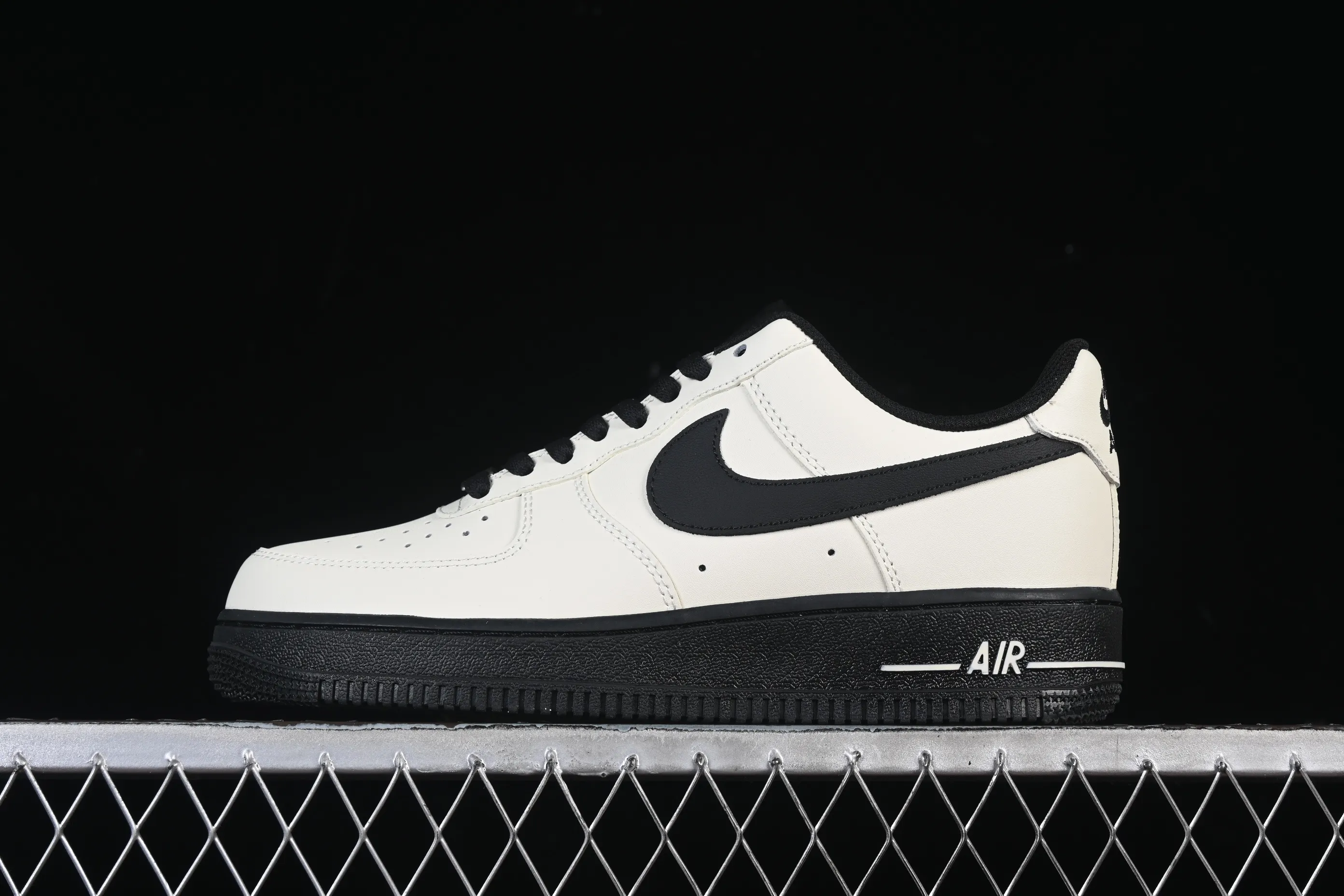 All categories Nk Air Force 1 Air Force Series Nk Air Force 1 Low Air Force Low Nike Air Force 1'07 Low Two-dimensional theme Beige Air Force One low-top casual sneakers ZH0316-143